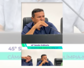 Corte da fala na mesa do Vereador Ronaldo do Sem Terra, durante a 45° Sessão Ordinária de Câmara Municipal de Nova Olimpia-MT.